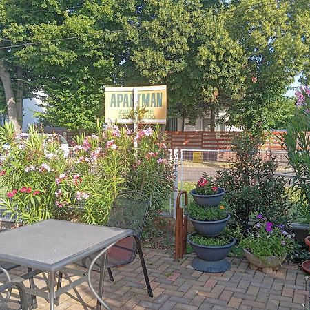 Marika Apartman Hajdúszoboszló Exterior foto