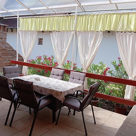Marika Apartman Hajdúszoboszló Exterior foto