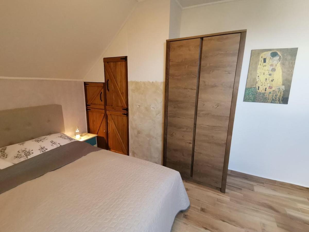 Marika Apartman Hajdúszoboszló Exterior foto