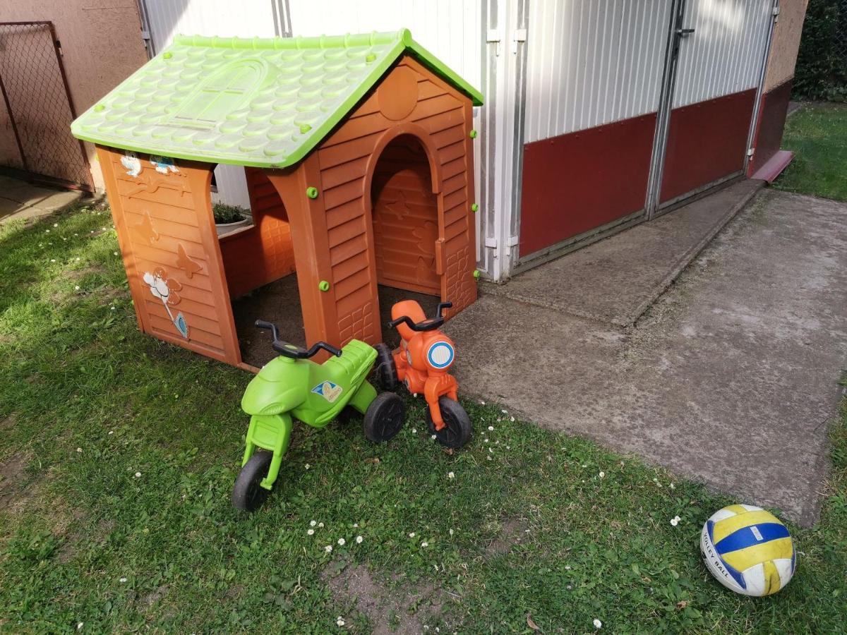 Marika Apartman Hajdúszoboszló Exterior foto