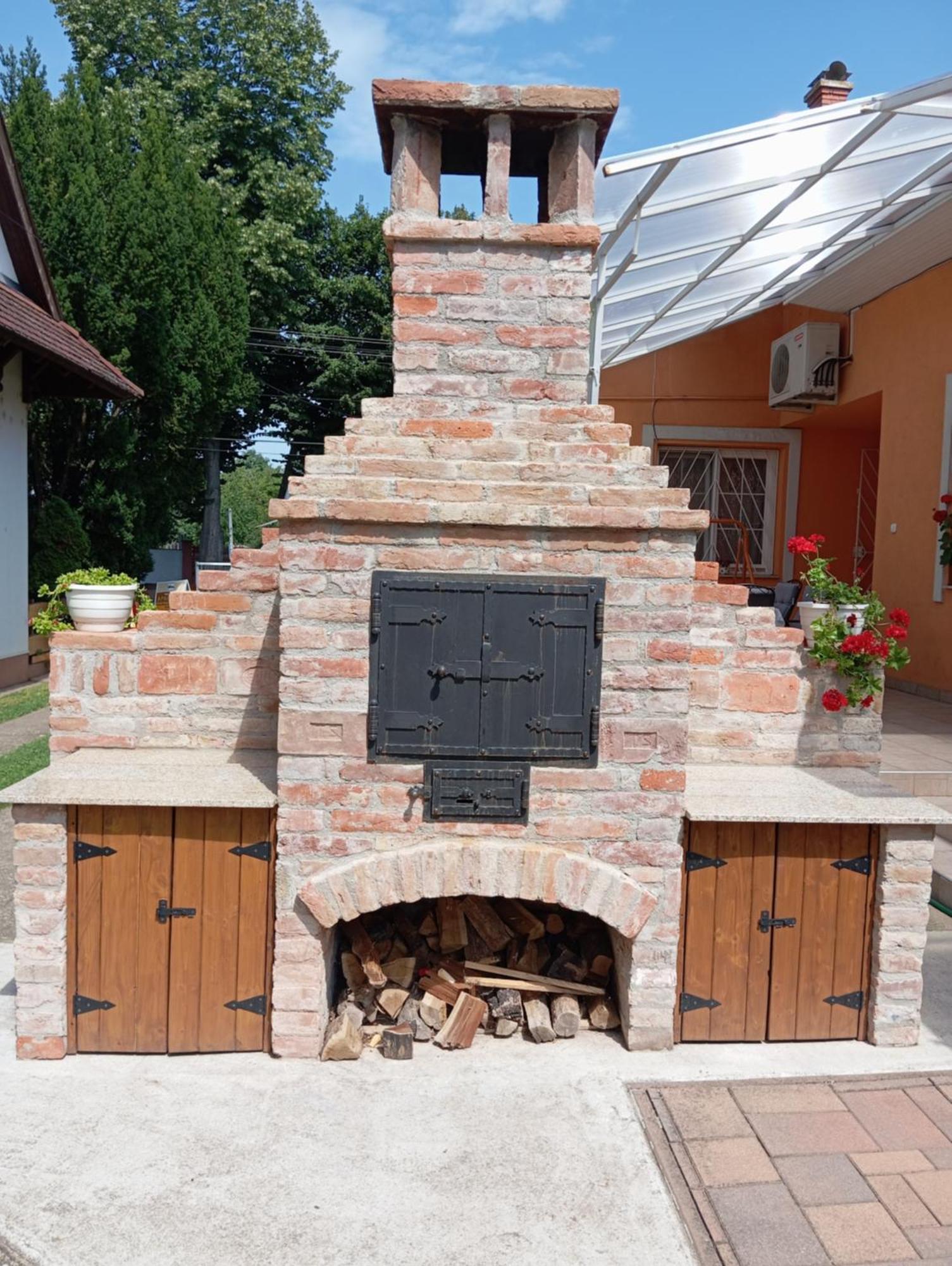 Marika Apartman Hajdúszoboszló Exterior foto